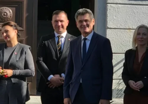 Powiat Ząbkowicki zakończył inwestycję za ponad 7,3 mln zł. Budynek ma być bardziej energooszczędny