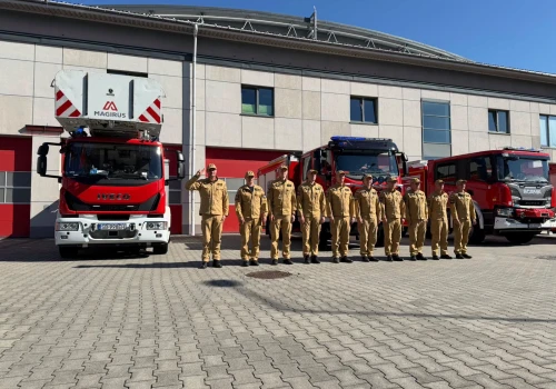 Strażacy oddali hołd zabitemu policjantowi
