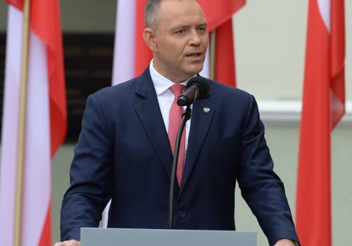 Nawrocki krytykuje rząd ws. finansów. 