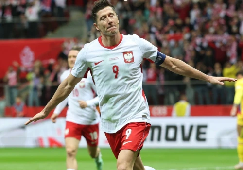Polska - Rumunia 6:0. Robert Lewandowski z hat-trickiem, nie zagra z Bośnią