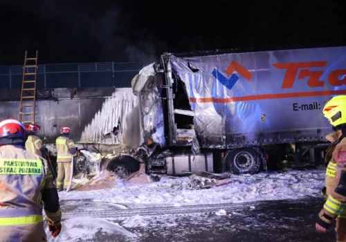 Tragiczny wypadek na S12\S17 pod Lublinem. Jedna osoba nie żyje, dwie są ranne