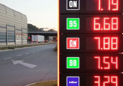 Nic, tylko jechać i tankować. Takie są dziś ceny na stacjach