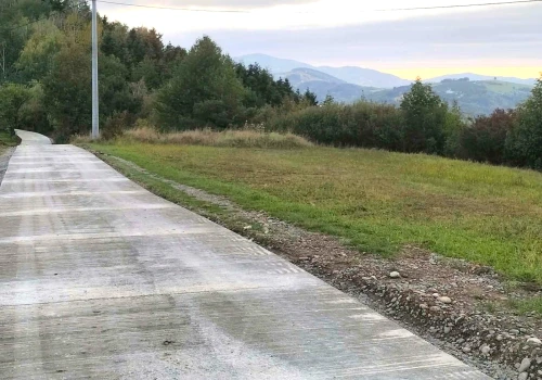 Kolejna droga w gminie Gródek nad Dunajcem zmodernizowana. Nowa nawierzchnia na granicy Siennej i Lipia