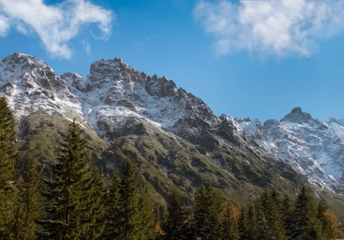 Walka z reklamozą. Wielki baner zasłonił Tatry