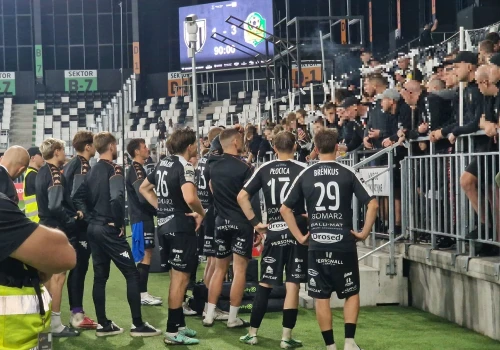 Błędy i nieudana pogoń za wynikiem. Bolesna porażka Sandecji Nowy Sącz