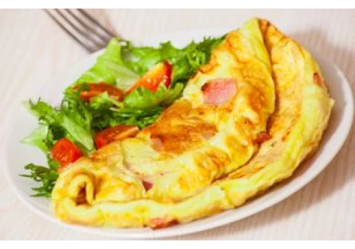 Ten białkowy omlet wyłącza głód na długie godziny. Tylko cztery składniki