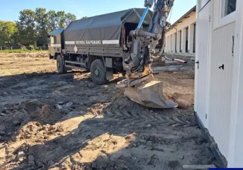 Ewakuacja 500 osób. Podczas prac budowlanych odnaleziono 200-kilogramową bombę lotniczą