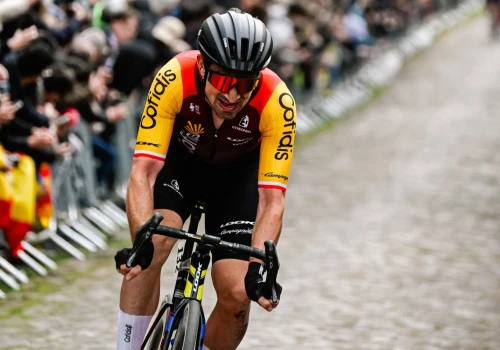 Stanisław Aniołkowski na starcie Binche-Chimay-Binche oraz Paryż-Tours 2026