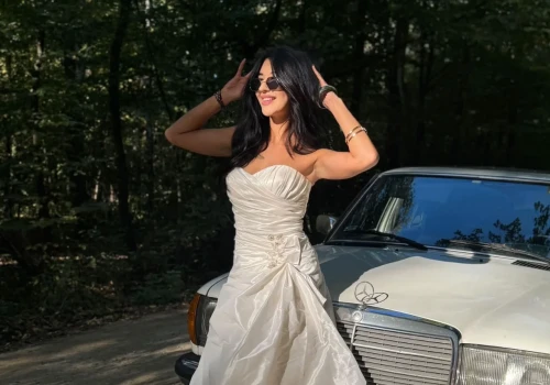 Sylwia Kossakowska w białej sukni! Przedpremiera nowości „Własny szlak”