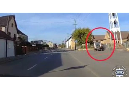 Strzelce Opolskie: Uderzył w mur kościoła. Był pijany