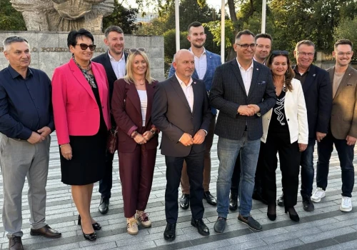 KO wchodzi w tryb kampanii. „Zapraszamy opozycję na spotkania”