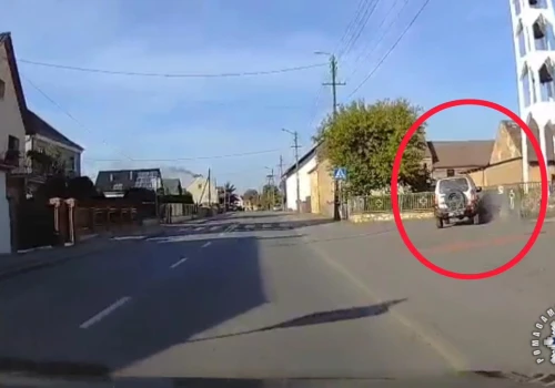 Kierowca uderzył w mur kościoła. Miał 2,5 promila alkoholu