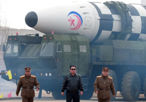 Korea Północna odpaliła rakietę sterowaną przez sztuczną inteligencję. AI zmienia zasady gry na wojnie