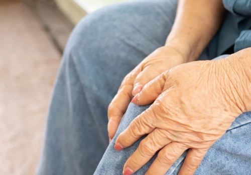 Nowy trop w chorobie zwyrodnieniowej. Chodzi o wysokie ciśnienie