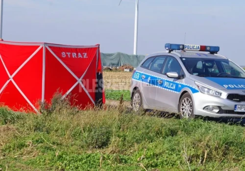 Tragiczne odkrycie. Nie żyje 29-letni mieszkaniec. Policja zatrzymała jedną osobę