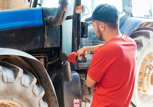 Czy to prawda, że rolnicy płacą o 1,48 zł mniej za paliwo? Wytłumaczę ci, jak to działa