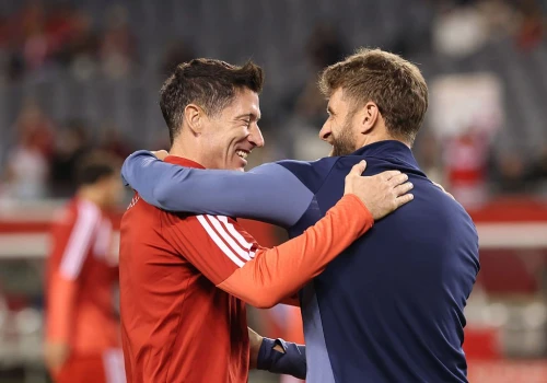 Wyjątkowe spotkanie. Zobacz, z kim wyściskał się Lewandowski