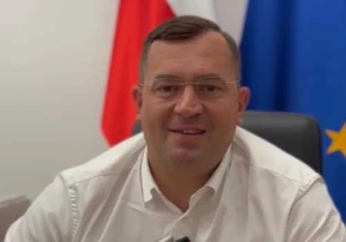 Minister odpowiada na trudne pytania. Live chat ze Stefanem Krajewskim