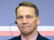 Sikorski pochwalił się przelewem z ministerstwa. Skandaliczna kwota