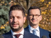 Morawiecki i Jaki idą łeb w łeb. Kto miałby większe szanse z Trzaskowskim?