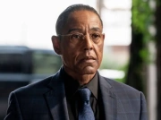 Wiemy, kogo gra Giancarlo Esposito w MCU. Teorie były błędne