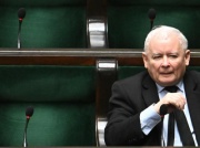 To jego Kaczyński powinien wystawić w wyborach prezydenckich? Zaskakujące wyniki sondażu