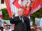 Kaczyński grzmi o „najeździe na Polskę”. „Finałem ma być likwidacja polskiego państwa”