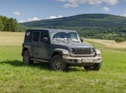 Pierwsza jazda: na Camp Jeep pojechałem odświeżonym Jeepem Wranglerem 2.0. Zmiany drobne, ale na duży plus