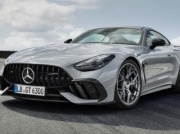 Standardowa wersja radzi sobie na torze. Ta jednak jest lepsza. To Mercedes-AMG GT63 Pro