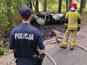 Zwęglone zwłoki w samochodzie. Apel policji o kontakt