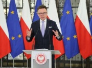 Romanowski na wolności. Hołownia: ktoś powinien za to odpowiedzieć