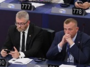 Grzegorz Braun już natrafił na defekty europarlamentu. Zatrzaśnięty w windzie