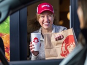 Znana amerykańska sieć fast-food wejdzie na polski rynek. Szuka chętnych do poprowadzenia restauracji