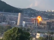 Masowy atak dronów na Rosję. Celem rafineria i baza lotnicza (WIDEO)