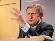 "Polski cud gospodarczy się skończył" - Leszek Balcerowicz wskazuje winnych. Spięcie w studiu