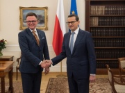 Polacy utknęli w Libanie, Morawiecki uderza w Hołownię. Słowa ambasady pogłębiły chaos