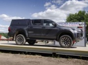 Projekt Toyota Hilux: 800 kg na pakę i nie dzieje się nic. Aż nagle...