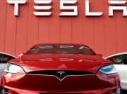 Tesla będzie musiała naprawić 1,9 mln samochodów. Znamy powód