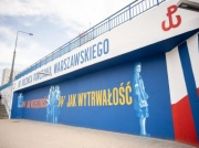 Symboliczny mural zniknął z centrum Warszawy. 