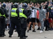 Brytyjskie służby szykują się na najgorsze. Skrajna prawica ma zorganizować ponad 100 protestów