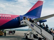 Wizz Air zaskoczył nową trasą z Polski. Za mniej niż 100 zł polecimy na magiczne wybrzeże w Europie