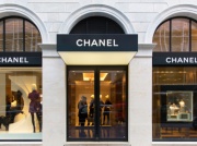 Chanel wie, jak zarządzać marką luksusową. Francuski dom mody pozyskał właśnie 700 mln euro