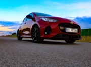 Test: Mazda 2 Hybrid – miejski bliźniak