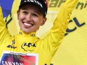 Katarzyna Niewiadoma triumfatorką Tour de France. Błyskawiczna reakcja Dudy i Tuska