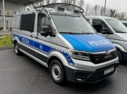 Nowe furgony dla policji. Kosztowały miliony, teraz będą wozić więźniów