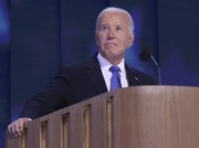 Biden przyznaje się do słabości, ale też bije w Trumpa. 