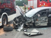 Poważny wypadek. Zderzył się autobus z samochodem osobowym