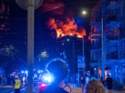 Gigantyczny pożar w Poznaniu. Podczas akcji gaśniczej doszło do wybuchu. Ranni strażacy!