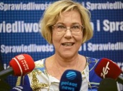 Barbara Nowak krytykuje szefową MEN ws. lekcji religii. 