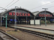 Na Dworcu Wrocław Główny można korzystać z bezpłatnego alkomatu